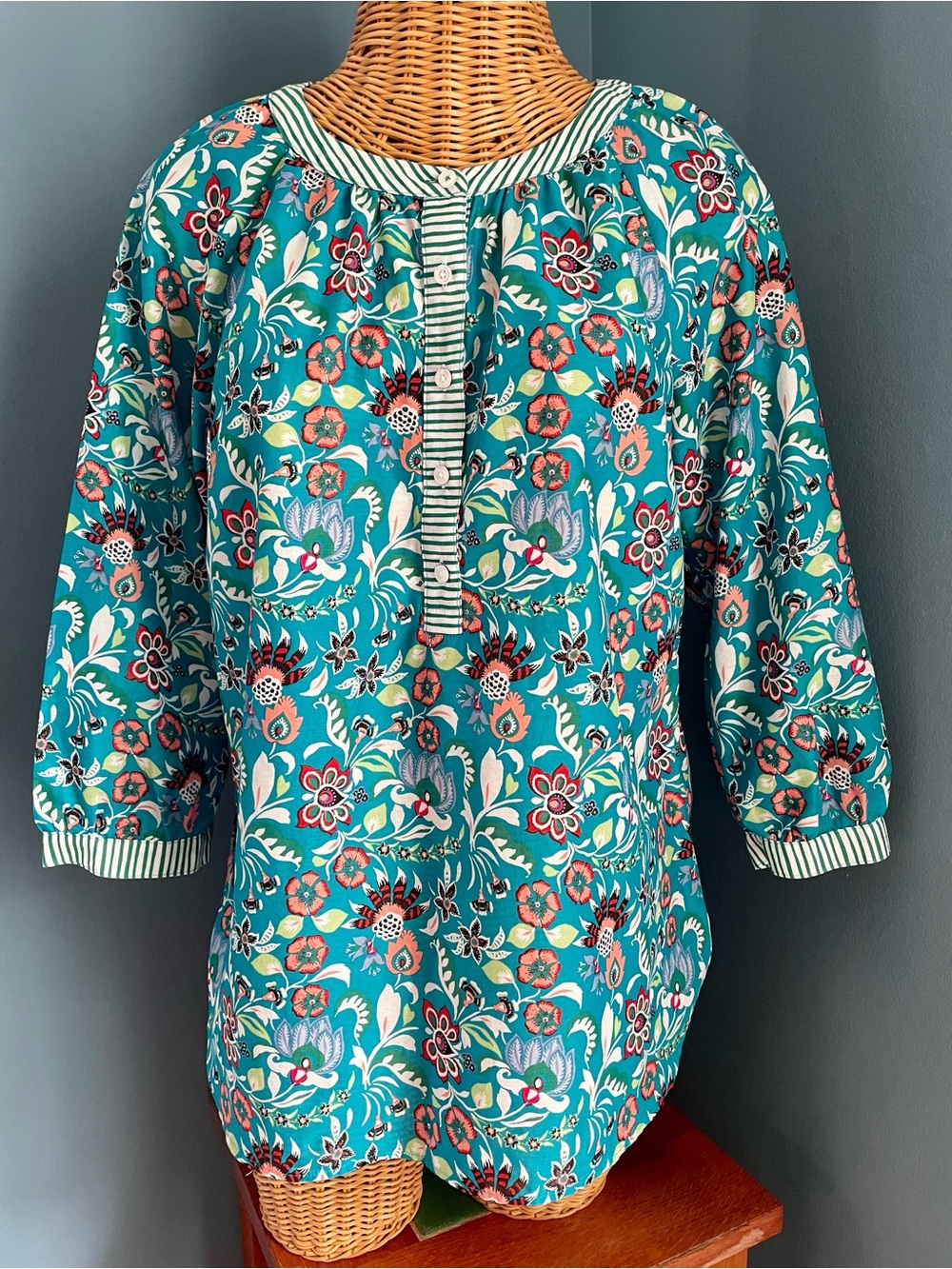 Talbots Teal Blue Cotton Popover Blouse Floral Stripes 3/4 Sleeve Size Small